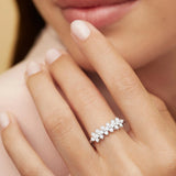 Anel de cruz de diamante em ouro branco 18K