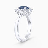 Sortija Irem de Zafiro y Diamantes de 0,50 Cts. en Oro Blanco de 18 Kt