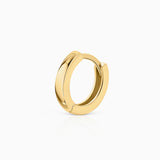 Brinco de piercing de argola MINI de 7 mm em ouro amarelo 18K