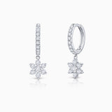 Brincos de argola com diamantes em ouro branco 18K