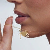 Charm Pingente de diamante Dagger M em ouro amarelo 18K