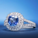 Sortija Dreams of Ceylon de Zafiro Talla Cushion y Diamantes en Oro Blanco de 18 Kt