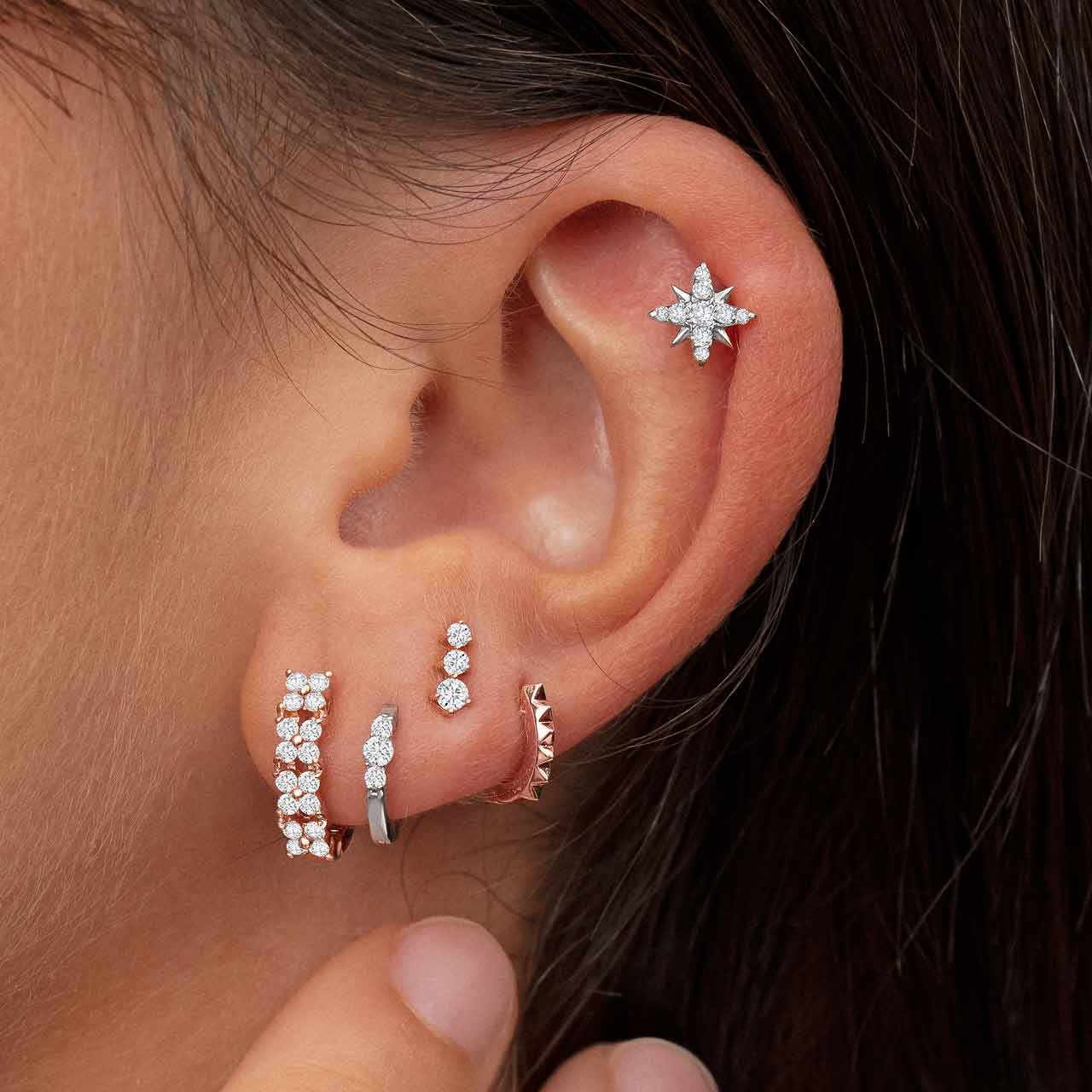 Tipos de piercing para oreja de Mumit en oro de 18 Kt y diamantes