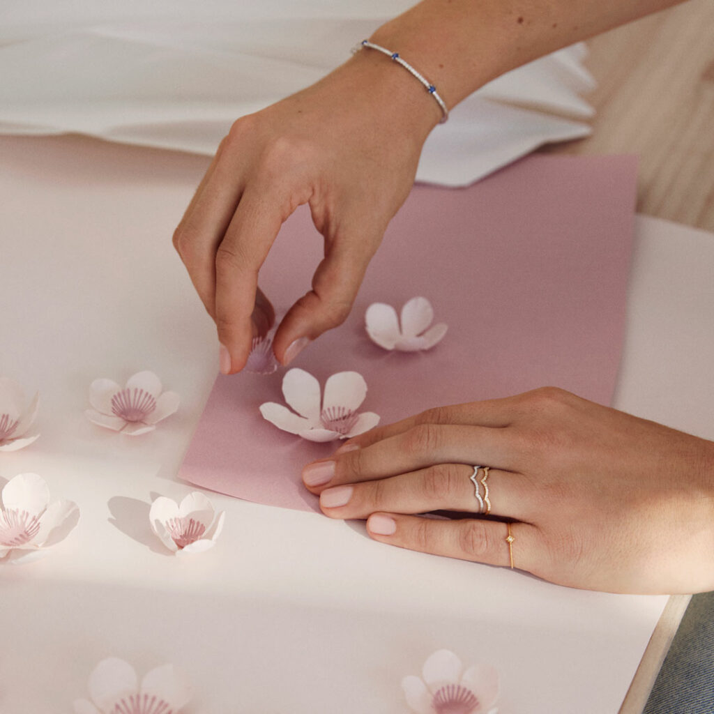 Anaquiños de papel de flores