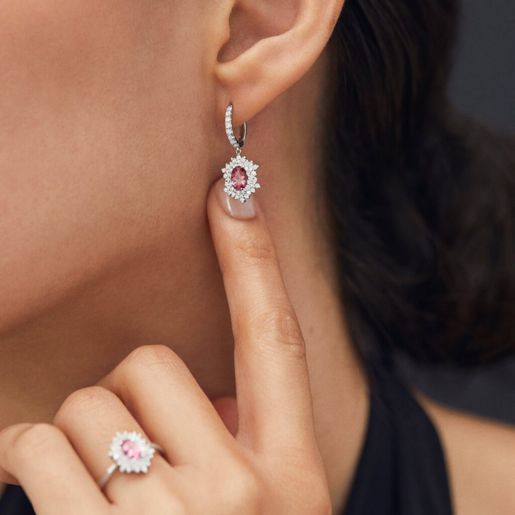 Boucles d'oreilles Petra or blanc 18 carats, tourmalines roses et diamants