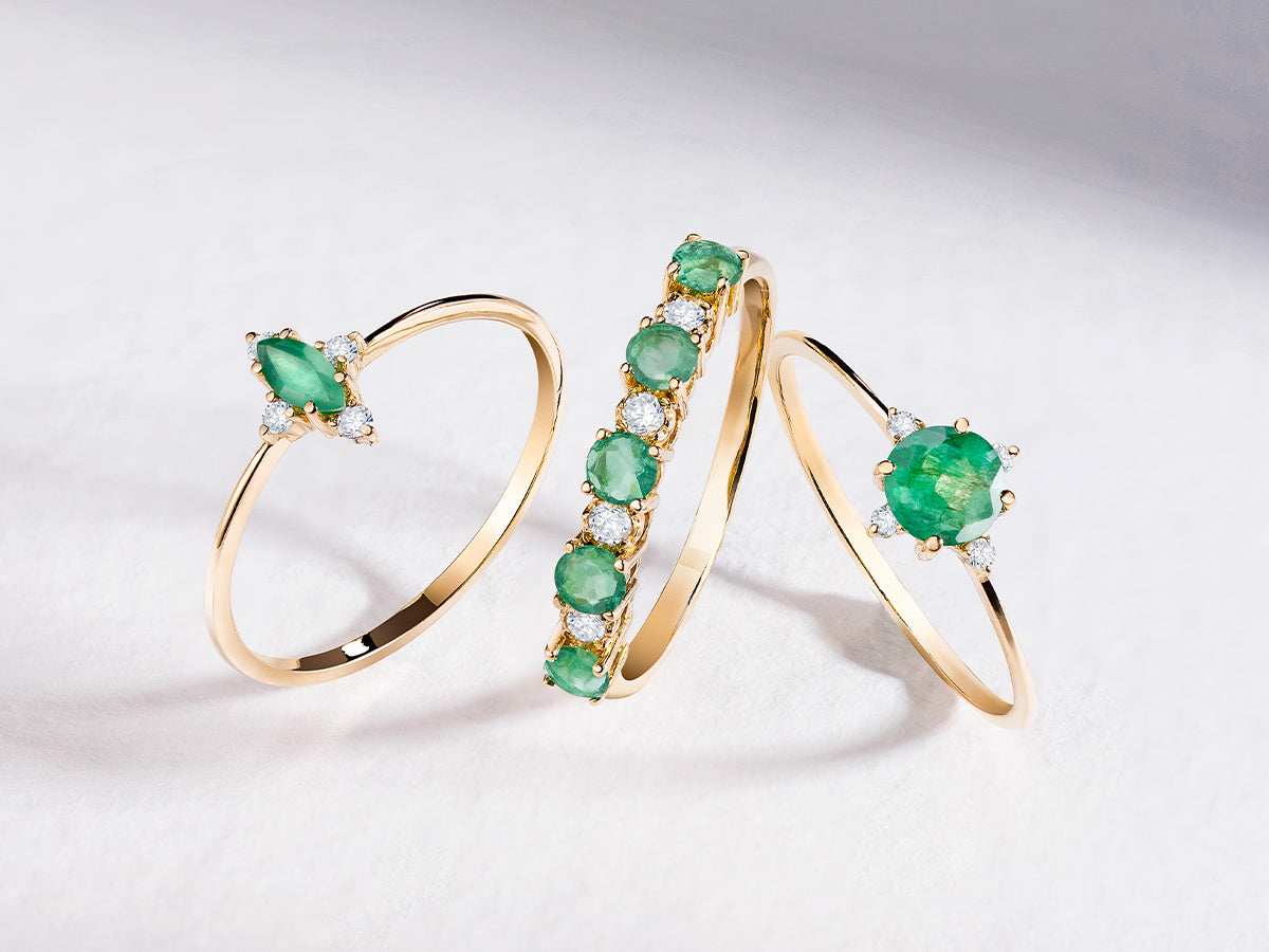 Anillos de Oro con Esmeraldas