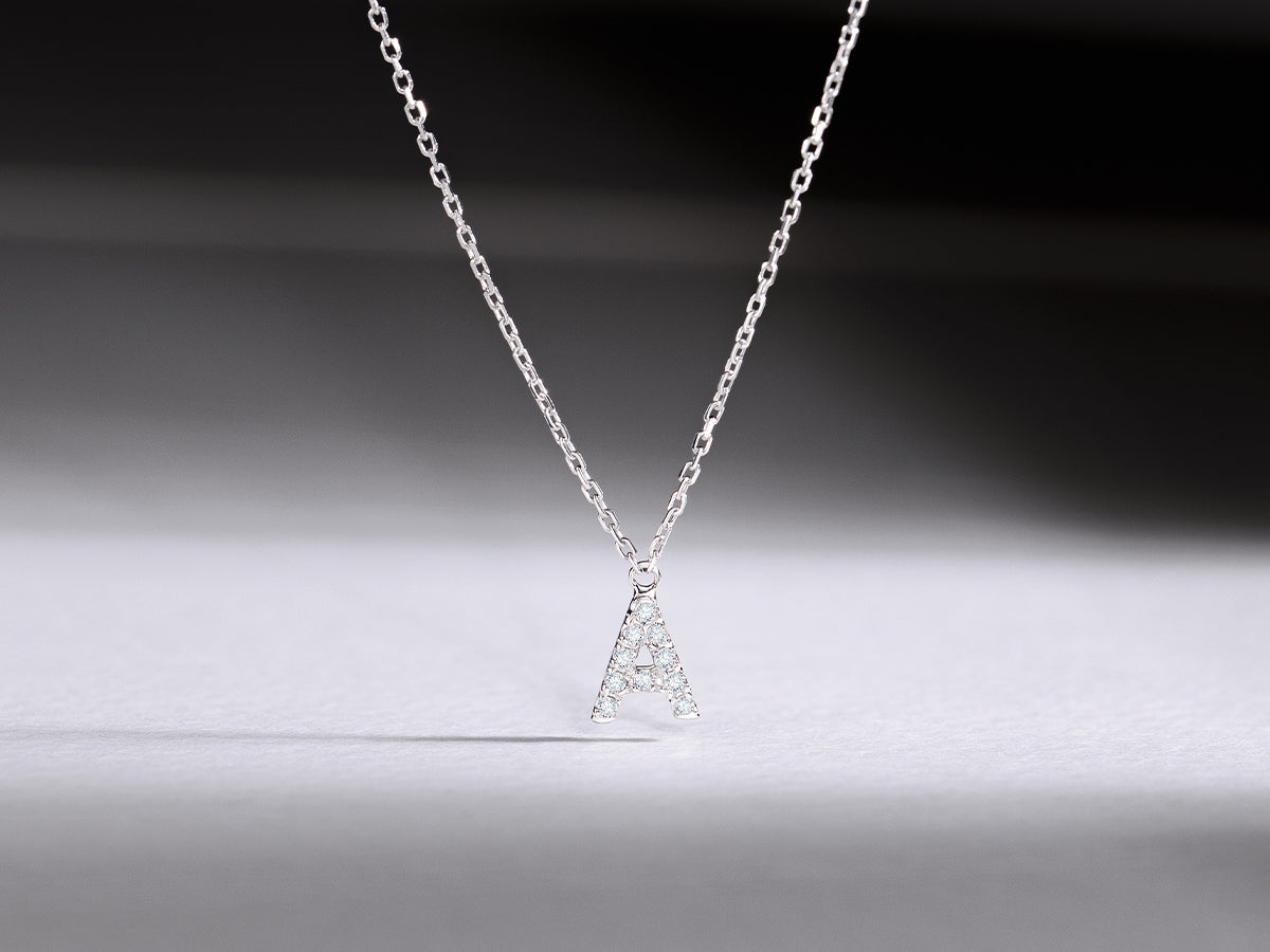 Colgante de oro blanco de 18 Kt de Mumit
