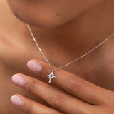Brinna Cross Choker com Safira e Diamantes em Ouro Branco 18 Kt