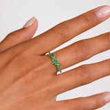 Anel Tri-Marquise Esmeralda em Ouro Amarelo 18K