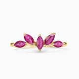 Anel Tri-Marquise Ruby em ouro amarelo 18K