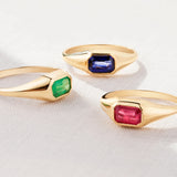 Anel de esmeralda Seal Amar em ouro amarelo 18 K