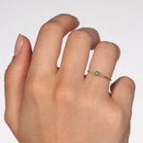 Anel Slim B. Emerald em ouro amarelo 18 K