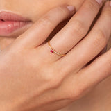 Anel Slim B. Ruby em ouro amarelo 18 K