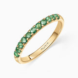 Anel Eternity Colors Bliss com esmeraldas em ouro amarelo 18 K