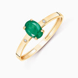 Anel oval de esmeralda e diamante em ouro amarelo 18 K