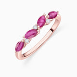 Sortija Tri-Marquise de Diamantes y Rubíes en Oro Rosa de 18 Kt