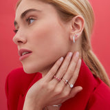 Sortija Petite Diamonds Cross en Oro Blanco de 18 Kt