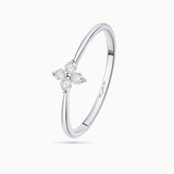 Sortija Petite Diamonds Cross en Oro Blanco de 18 Kt