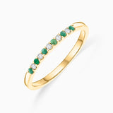 Anel Meia Aliança Vera com Diamantes e Esmeraldas em Ouro Amarelo 18 K