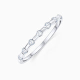 Sortija Media Alianza Milanne de Diamantes en Oro Blanco de 18 Kt