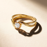 Sortija Liora Onda de Diamante en Oro Amarillo de 18 kt