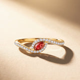 Sortija Liora Élan de Rubí y Diamantes en Oro Amarillo de 18 kt