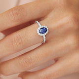 Anel de safira e diamante Nicole Pavé 0,56 Cts. em ouro branco 18 Kt
