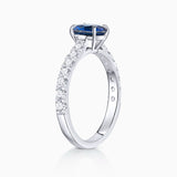 Sortija Ivy de Zafiro y Diamantes 0,42 Cts. en Oro Blanco de 18 Kt
