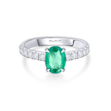 Sortija Ivy de Esmeralda y Diamantes 0,50 Cts. en Oro Blanco de 18 Kt