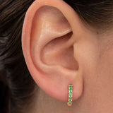 Eternity Colors Brinco de piercing de esmeralda ousado em ouro amarelo 18K