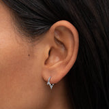 Brinco de piercing de argola Rox em ouro branco 18 K