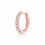Brinco de argola com diamantes pequenos e piercing em ouro rosa 18 K