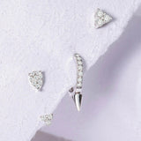 Brinco Mini Spike Diamonds Piercing em Ouro Branco 18K
