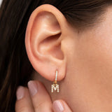 Charm para Brinco de argola com diamante inicial MY em ouro amarelo 18K