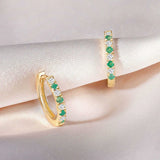 Brincos de argola Eternity Colors Emerald em ouro amarelo 18 K