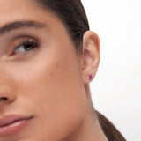 Brinco de piercing oval Crown II Ruby em ouro amarelo 18K
