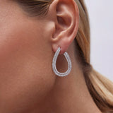 Brincos de diamante infinito em ouro branco 18K