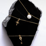 Charm Colgante Cruz S en Oro Amarillo de 18 Kt