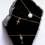 Charm Colgante Perla M en Oro Amarillo de 18 Kt