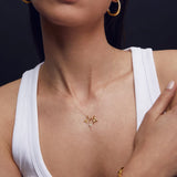 Charm Colgante Rayo M de Diamantes en Oro Amarillo de 18 Kt