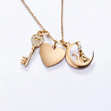 Charm Colgante Llave M de Diamantes en Oro Amarillo de 18 Kt