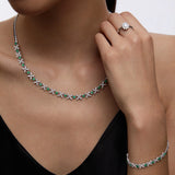 Gargantilla Jasmine de Esmeraldas y Diamantes en Oro Blanco de 18 Kt