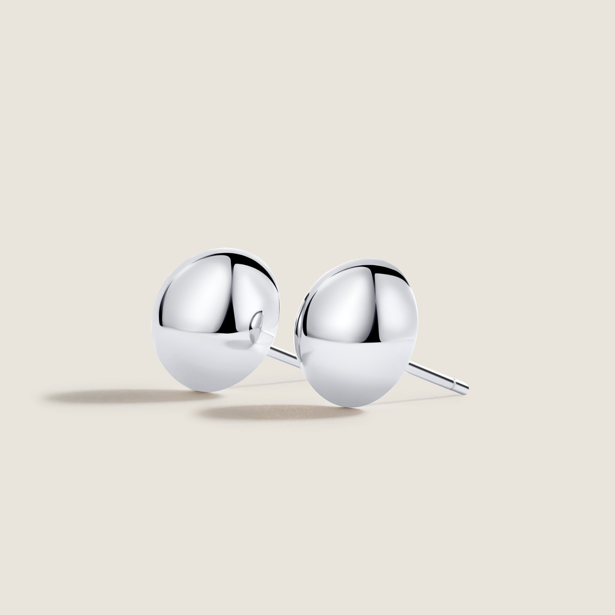 Pendientes de Botón Moonrise Dreams en Plata de Ley