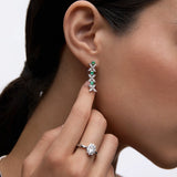 Pendientes Jasmine de Esmeraldas de Zambia y Diamantes en Oro Blanco de 18 Kt