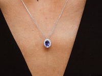 Gargantilla Nicole de Zafiro y Diamantes en Oro Blanco de 18 Kt