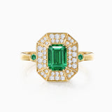 Sortija Art Deco Helen de Esmeraldas con Doble Orla de Diamantes en Oro Amarillo de 18 Kt